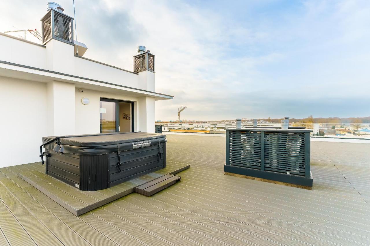 Apartamenty Lighthouse - Sauna & Fitness & Jacuzzi - Baltic Marina Residence Kolobrzeg Exterior photo